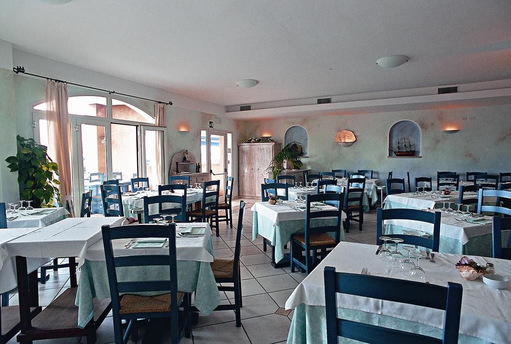 Hotel Del Porto Cannigione Luaran gambar